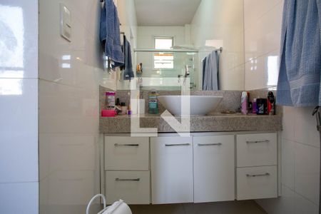 Apartamento à venda com 70m², 2 quartos e 1 vagaBanheiro da Suíte