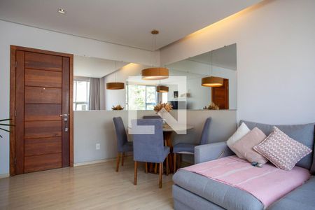 Sala de apartamento à venda com 2 quartos, 70m² em Cidade Nova, Belo Horizonte