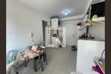Sala/Cozinha de apartamento à venda com 2 quartos, 32m² em Jardim Celeste, São Paulo