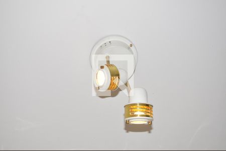 Casa para alugar com 570m², 5 quartos e 6 vagas Casa para alugar com 570m², 5 quartos e 6 vagasBanheiro do Hall de entrada