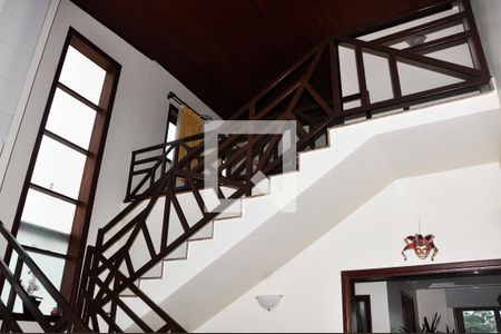 Casa para alugar com 570m², 5 quartos e 6 vagas Casa para alugar com 570m², 5 quartos e 6 vagasHall de entrada