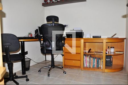 Casa para alugar com 570m², 5 quartos e 6 vagas Casa para alugar com 570m², 5 quartos e 6 vagasDetalhe - Escritório