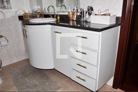 Casa para alugar com 570m², 5 quartos e 6 vagas Casa para alugar com 570m², 5 quartos e 6 vagasDetalhe - Suíte