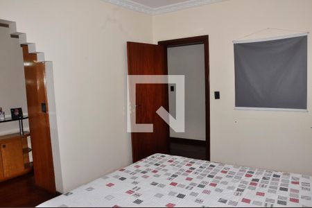 Casa para alugar com 570m², 5 quartos e 6 vagas Casa para alugar com 570m², 5 quartos e 6 vagasDetalhe - Quarto 03 com Suíte