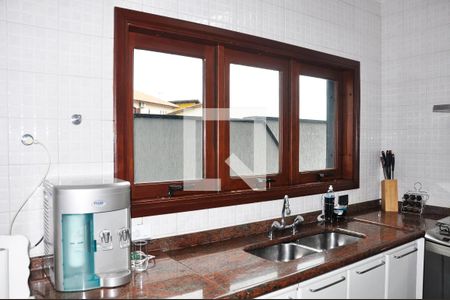 Casa para alugar com 570m², 5 quartos e 6 vagas Casa para alugar com 570m², 5 quartos e 6 vagasDetalhe - Cozinha