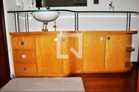 Casa para alugar com 570m², 5 quartos e 6 vagas Casa para alugar com 570m², 5 quartos e 6 vagasDetalhe - Suíte