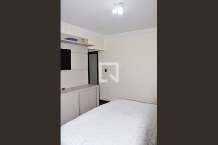 Casa para alugar com 570m², 5 quartos e 6 vagas Casa para alugar com 570m², 5 quartos e 6 vagasDetalhe - Quarto 01 com Suíte