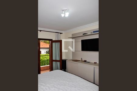 Casa para alugar com 570m², 5 quartos e 6 vagas Casa para alugar com 570m², 5 quartos e 6 vagasDetalhe - Quarto 01 com Suíte