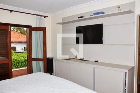 Casa para alugar com 570m², 5 quartos e 6 vagas Casa para alugar com 570m², 5 quartos e 6 vagasDetalhe - Quarto 01 com Suíte