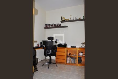 Casa para alugar com 570m², 5 quartos e 6 vagas Casa para alugar com 570m², 5 quartos e 6 vagasDetalhe - Escritório