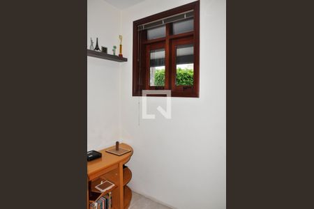 Casa para alugar com 570m², 5 quartos e 6 vagas Casa para alugar com 570m², 5 quartos e 6 vagasDetalhe - Escritório