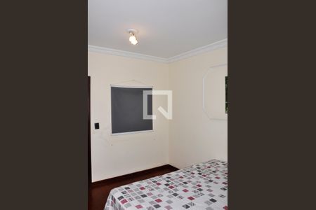 Casa para alugar com 570m², 5 quartos e 6 vagas Casa para alugar com 570m², 5 quartos e 6 vagasDetalhe - Quarto 03 com Suíte