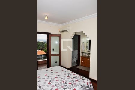 Casa para alugar com 570m², 5 quartos e 6 vagas Casa para alugar com 570m², 5 quartos e 6 vagasDetalhe - Quarto 03 com Suíte