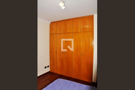 Casa para alugar com 570m², 5 quartos e 6 vagas Casa para alugar com 570m², 5 quartos e 6 vagasDetalhe - Quarto 02 com Suíte