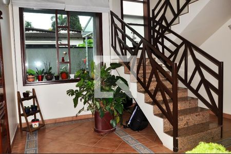 Casa para alugar com 570m², 5 quartos e 6 vagas Casa para alugar com 570m², 5 quartos e 6 vagasHall de entrada