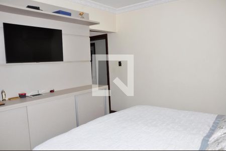 Casa para alugar com 570m², 5 quartos e 6 vagas Casa para alugar com 570m², 5 quartos e 6 vagasDetalhe - Quarto 01 com Suíte