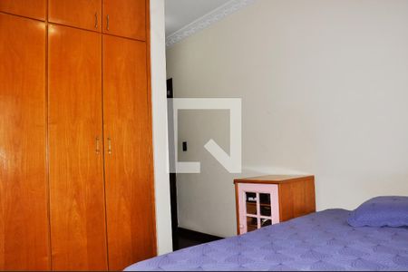 Casa para alugar com 570m², 5 quartos e 6 vagas Casa para alugar com 570m², 5 quartos e 6 vagasDetalhe - Quarto 02 com Suíte