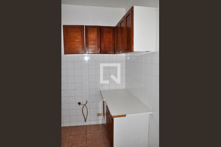 Casa para alugar com 570m², 5 quartos e 6 vagas Casa para alugar com 570m², 5 quartos e 6 vagasÁrea de Serviço