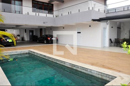 Casa para alugar com 570m², 5 quartos e 6 vagas Casa para alugar com 570m², 5 quartos e 6 vagasPiscina