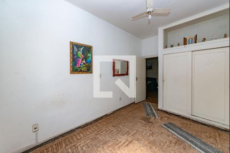 Casa à venda com 297m², 5 quartos e 1 vaga Casa à venda com 297m², 5 quartos e 1 vagaSuíte
