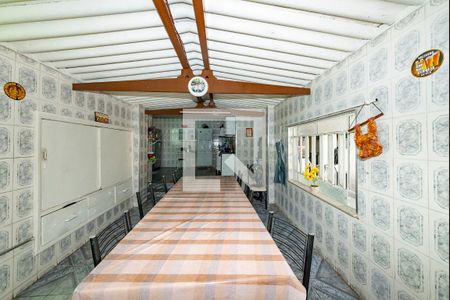 Casa à venda com 297m², 5 quartos e 1 vaga Casa à venda com 297m², 5 quartos e 1 vagaCozinha