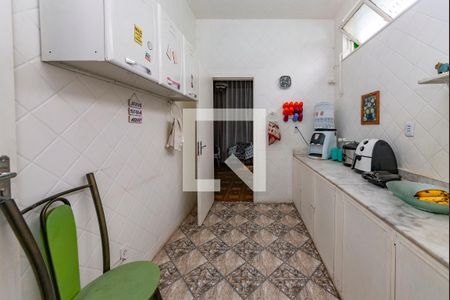 Casa à venda com 297m², 5 quartos e 1 vaga Casa à venda com 297m², 5 quartos e 1 vagaCozinha