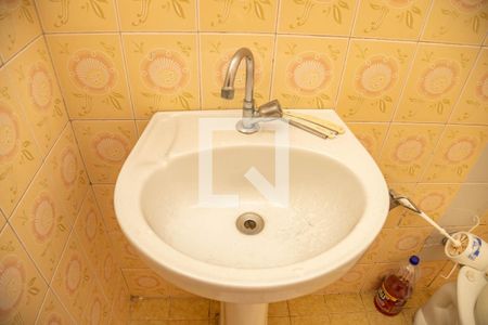 Casa à venda com 138m², 2 quartos e 1 vaga Casa à venda com 138m², 2 quartos e 1 vagaBanheiro