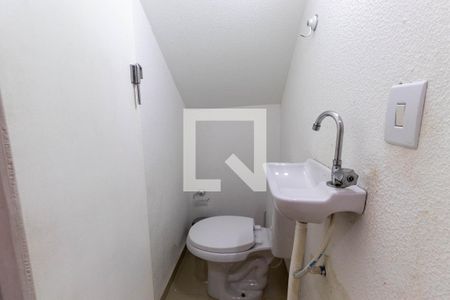 Casa de condomínio à venda com 92m², 2 quartos e 1 vagaLavabo