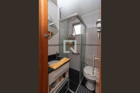 Apartamento à venda com 55m², 2 quartos e 1 vaga Apartamento à venda com 55m², 2 quartos e 1 vagaBanheiro Social