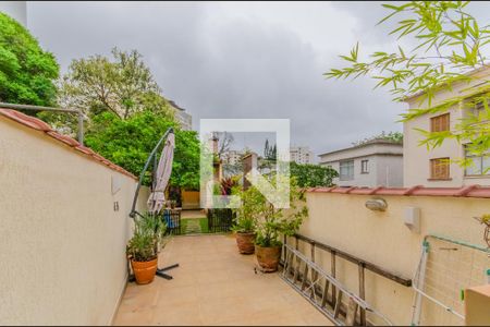 Casa à venda com 214m², 3 quartos e 1 vagaQuintal