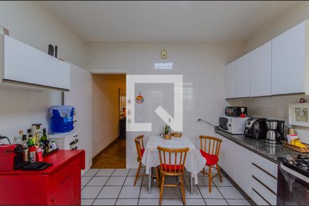 Casa à venda com 214m², 3 quartos e 1 vagaCozinha