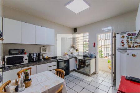 Casa à venda com 214m², 3 quartos e 1 vagaCozinha