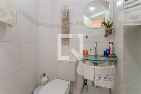 Casa à venda com 214m², 3 quartos e 1 vagaBanheiro da Suíte Piso Inferior