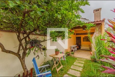 Casa à venda com 214m², 3 quartos e 1 vagaQuintal