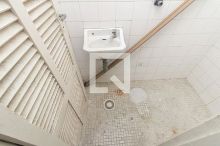 Apartamento à venda com 56m², 1 quarto e sem vaga Apartamento à venda com 56m², 1 quarto e sem vagaBanheiro de Serviço