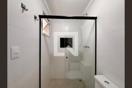 Apartamento à venda com 67m², 2 quartos e 2 vagasBanheiro da suíte 