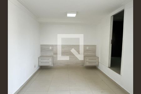 Suíte de casa para alugar com 3 quartos, 280m² em Vila Cruz das Almas, São Paulo