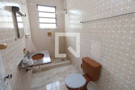 Casa à venda com 130m², 4 quartos e sem vagaBanheiro