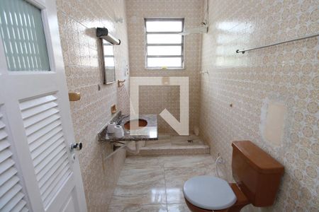 Casa à venda com 130m², 4 quartos e sem vagaBanheiro