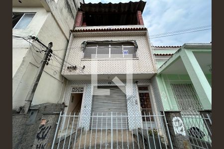 Casa à venda com 130m², 4 quartos e sem vagaFachada 