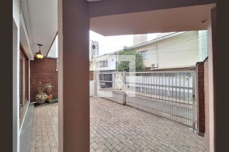 Casa para alugar com 180m², 3 quartos e 1 vaga Casa para alugar com 180m², 3 quartos e 1 vagaGaragem