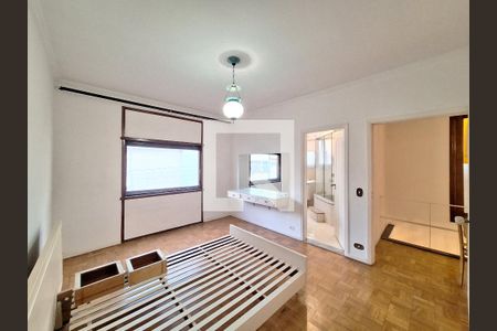 Casa para alugar com 180m², 3 quartos e 1 vaga Casa para alugar com 180m², 3 quartos e 1 vagaSuíte 2