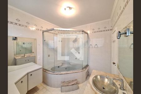 Casa para alugar com 180m², 3 quartos e 1 vaga Casa para alugar com 180m², 3 quartos e 1 vagaBanheiro da Suíte 2