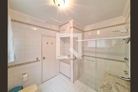 Casa para alugar com 180m², 3 quartos e 1 vaga Casa para alugar com 180m², 3 quartos e 1 vagaBanheiro da Suíte 1