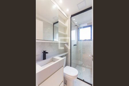 Banheiro de apartamento à venda com 2 quartos, 55m² em São Pedro, Osasco