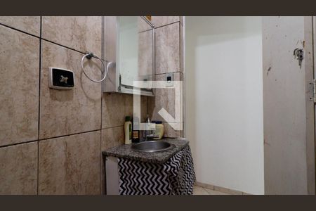 Casa de condomínio à venda com 69m², 2 quartos e 1 vaga Casa de condomínio à venda com 69m², 2 quartos e 1 vagaBanheiro