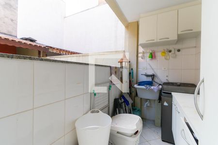 Casa de condomínio à venda com 194m², 3 quartos e 4 vagasÁrea de Serviço