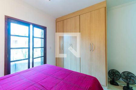 Casa de condomínio à venda com 194m², 3 quartos e 4 vagasSuíte