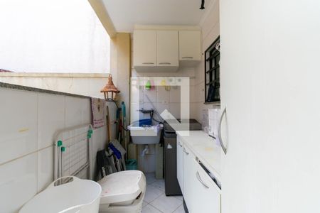 Casa de condomínio à venda com 194m², 3 quartos e 4 vagasÁrea de Serviço