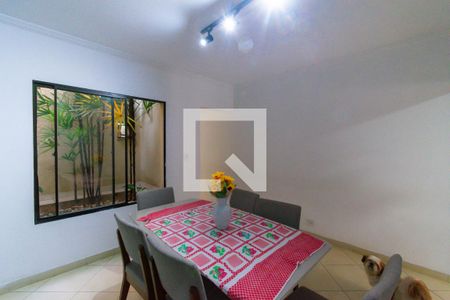 Casa de condomínio à venda com 194m², 3 quartos e 4 vagasSala de Jantar